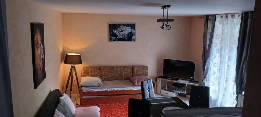 Apartment Au Pied De La Vallee Saint-Etienne-de-Cuines